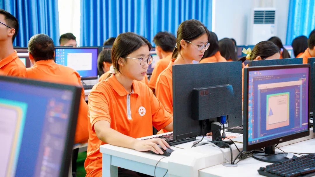 聚焦軟件與信息服務(wù) 珠海市創(chuàng)沃中等職業(yè)學(xué)校軟件網(wǎng)絡(luò)技術(shù)服務(wù)專業(yè)詳解